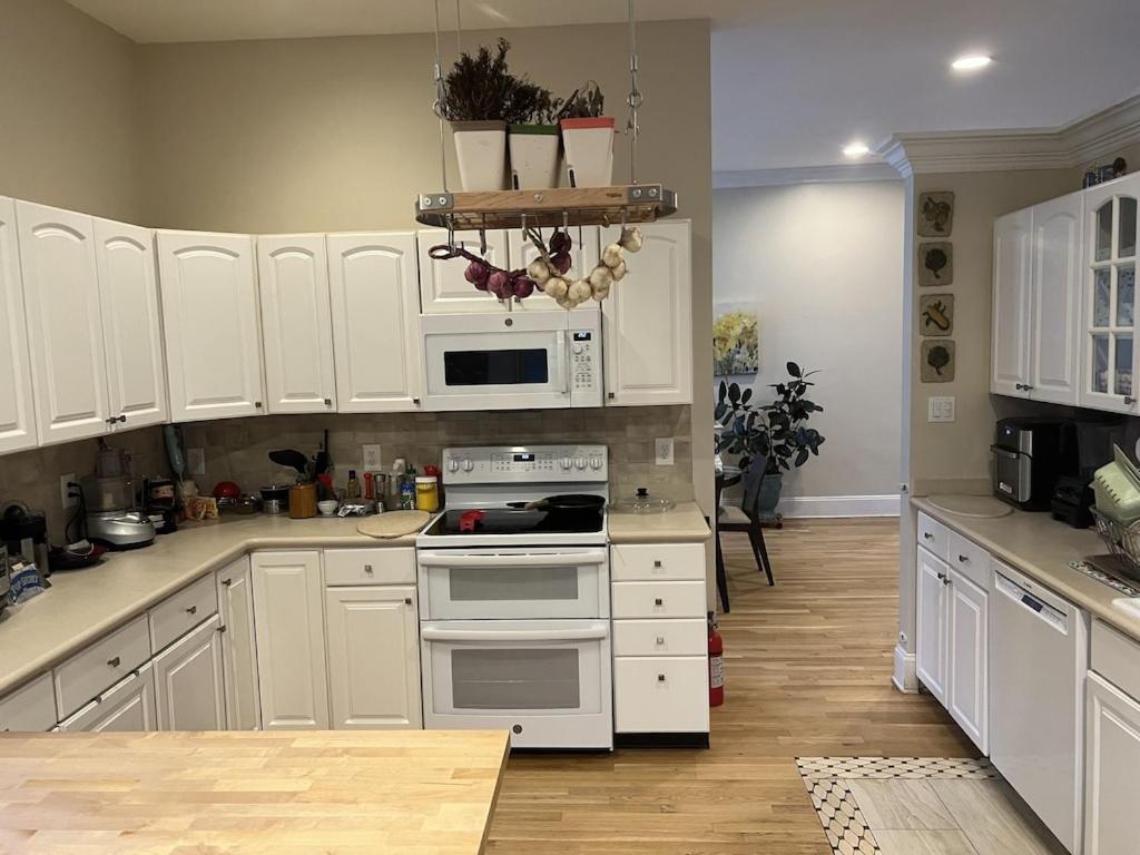 Location! House With Home Office, Gym, More-Cherry Hill Ngoại thất bức ảnh